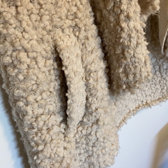 Women’s long length sweater vest with pockets - Picture 2 of 3